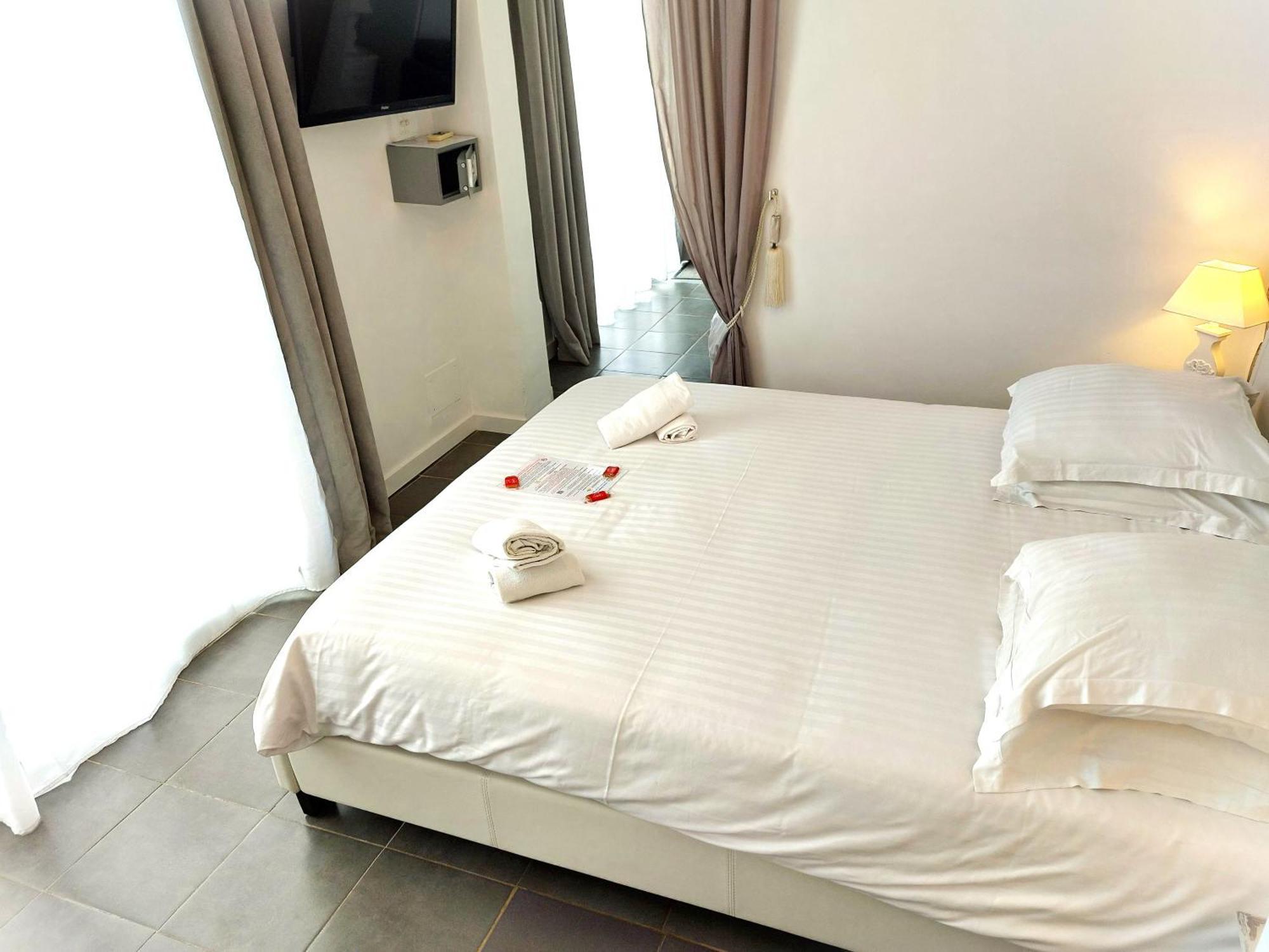 Hotel Les Jardins de Bormes Kamer foto